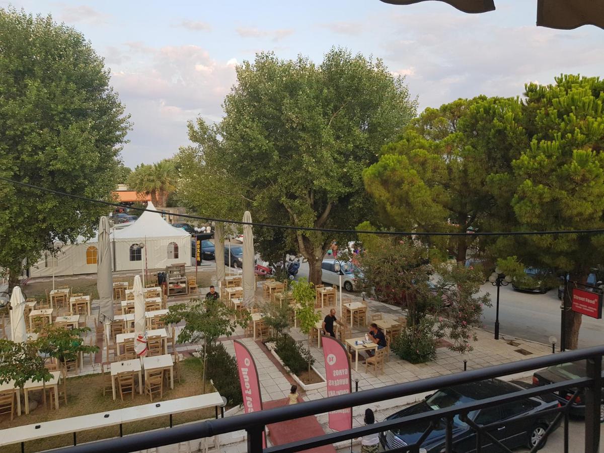 Rustic By The Sea Apartment Флогита Екстериор снимка