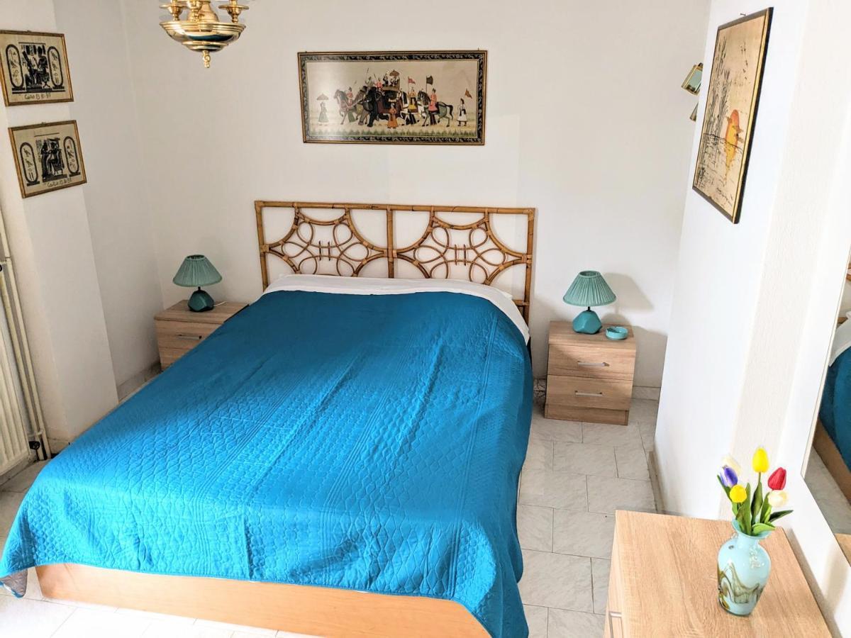Rustic By The Sea Apartment Флогита Екстериор снимка
