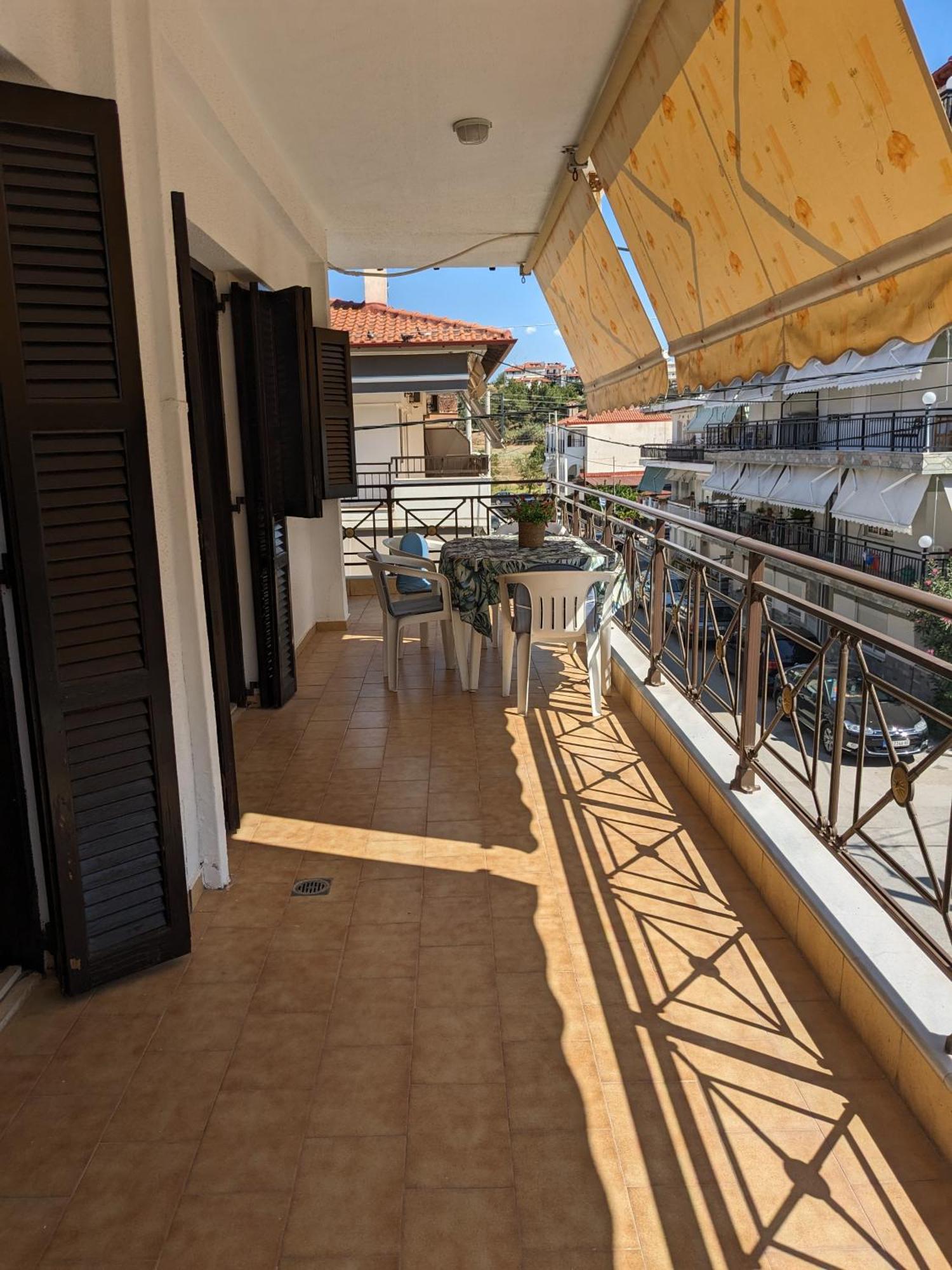 Rustic By The Sea Apartment Флогита Екстериор снимка